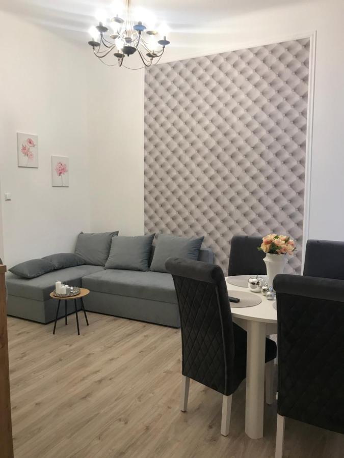 Apartament Mickiewicza - Pkp Station Przemysl Bagian luar foto